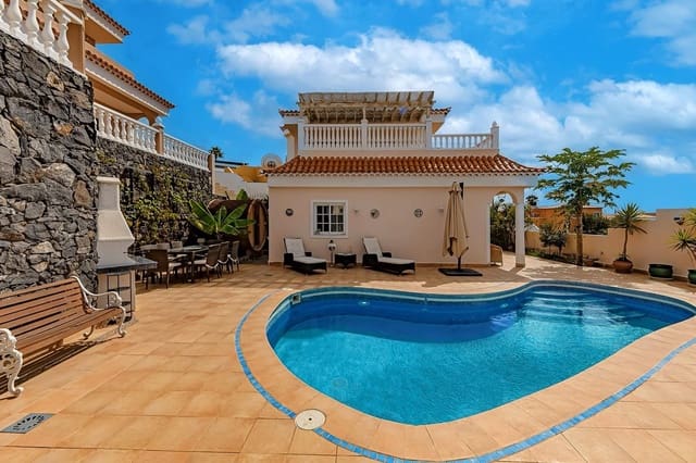 3 soverom Villa til salgs i Callao Salvaje, Adeje med svømmebasseng garasje - € 800 000 (Ref: 9503002)