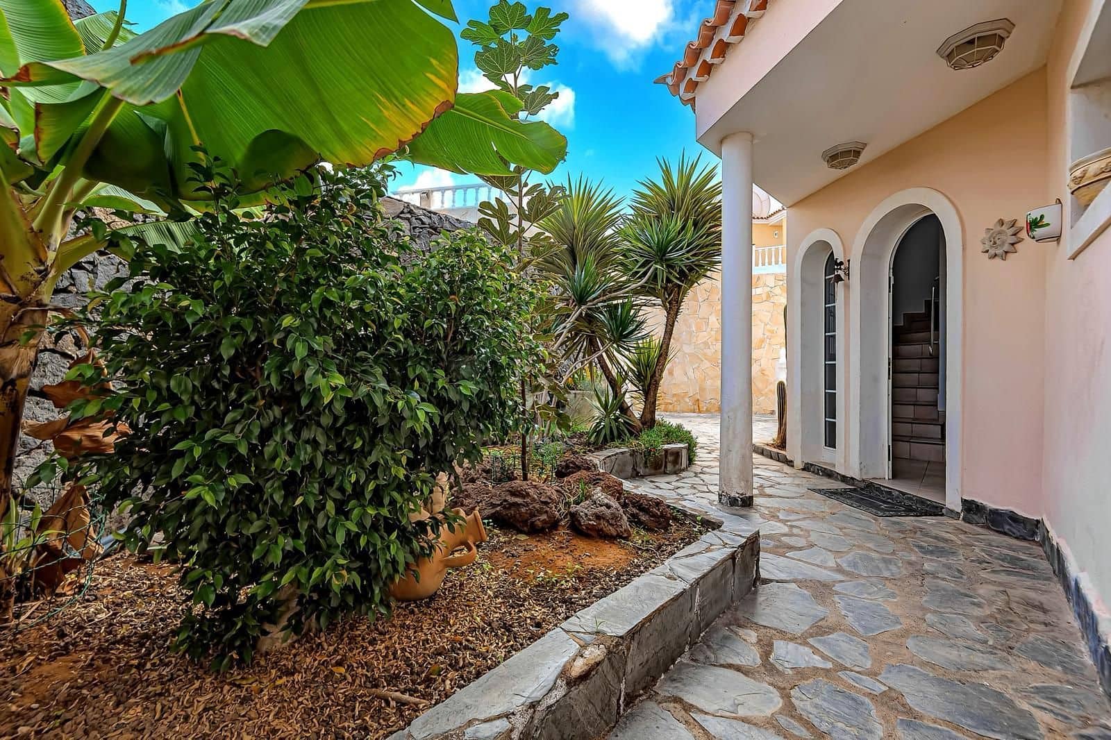 3 soverom Villa til salgs i Callao Salvaje med svømmebasseng garasje - € 800 000 (Ref: 9503002)