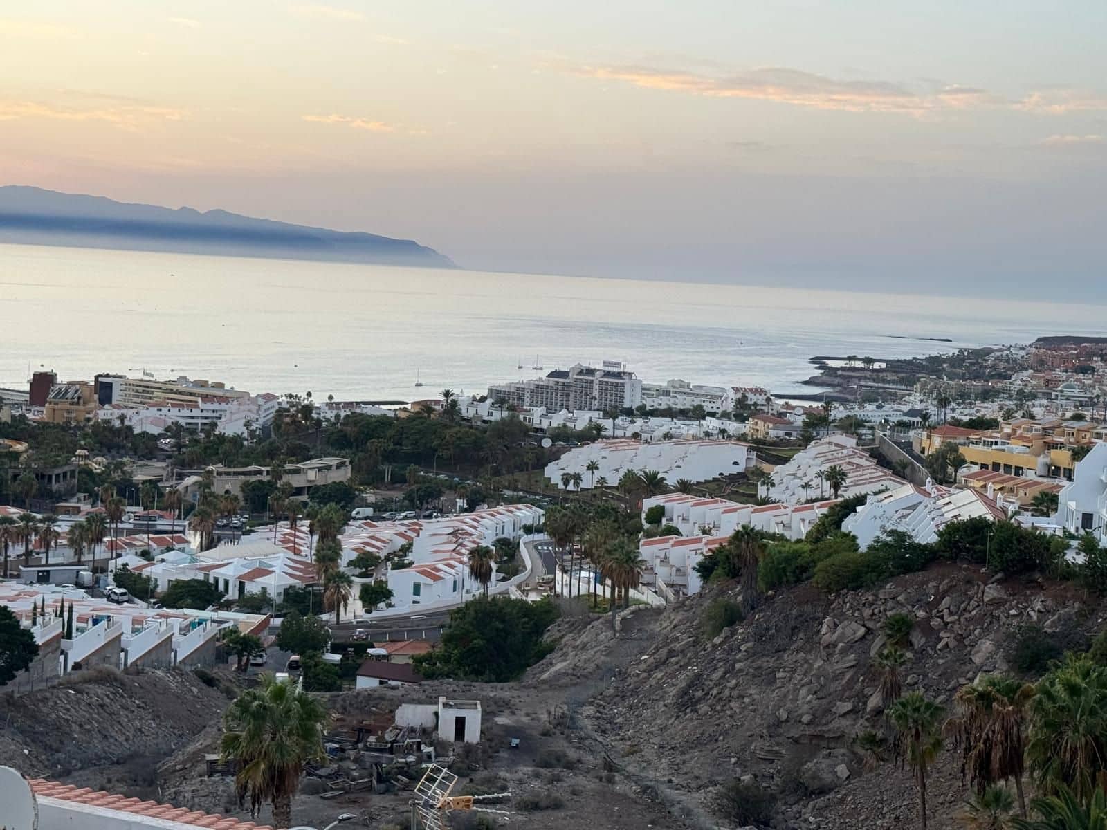 3 makuuhuone Huvila myytävänä paikassa San Eugenio mukana 
autotalli - 545 000 € (Ref: 9503003)