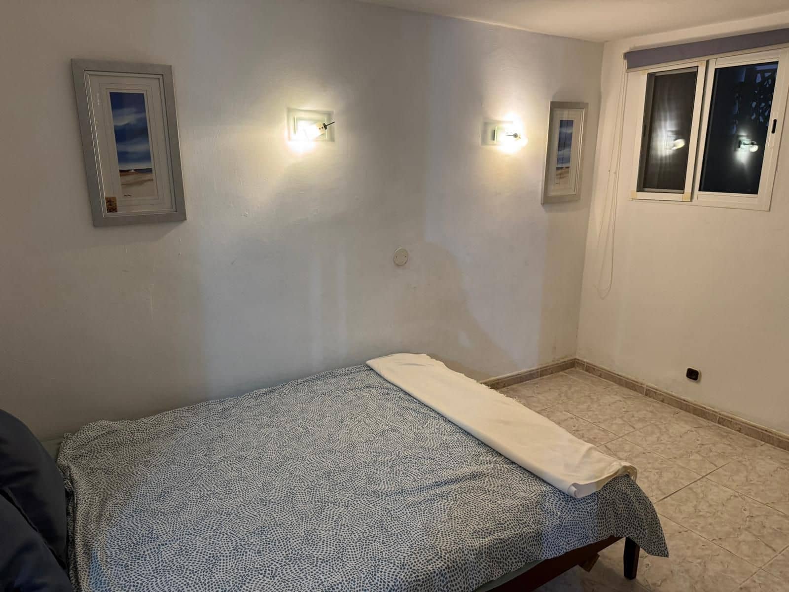 3 makuuhuone Huvila myytävänä paikassa San Eugenio mukana 
autotalli - 545 000 € (Ref: 9503003)