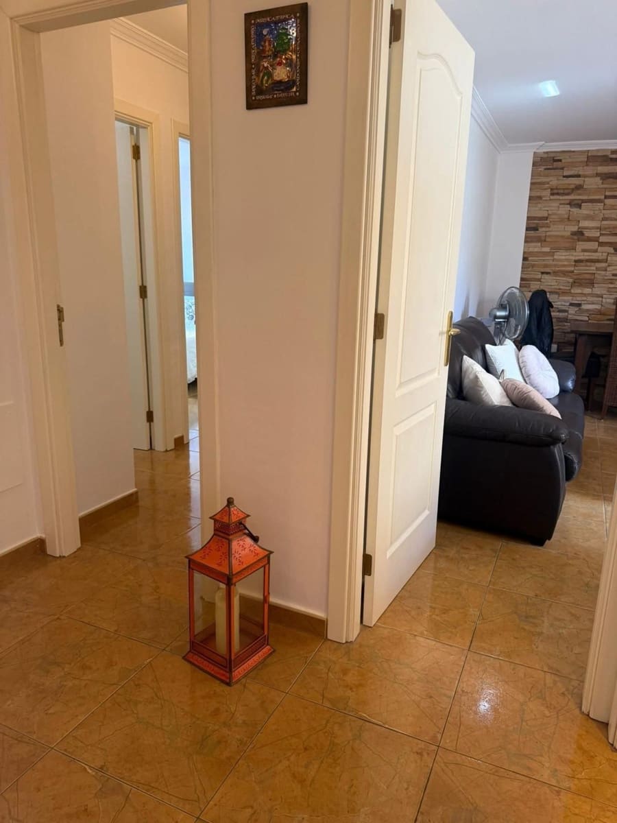 3 soveværelse Lejlighed til salg i San Isidro de Abona med garage - € 228.000 (Ref: 9503917)