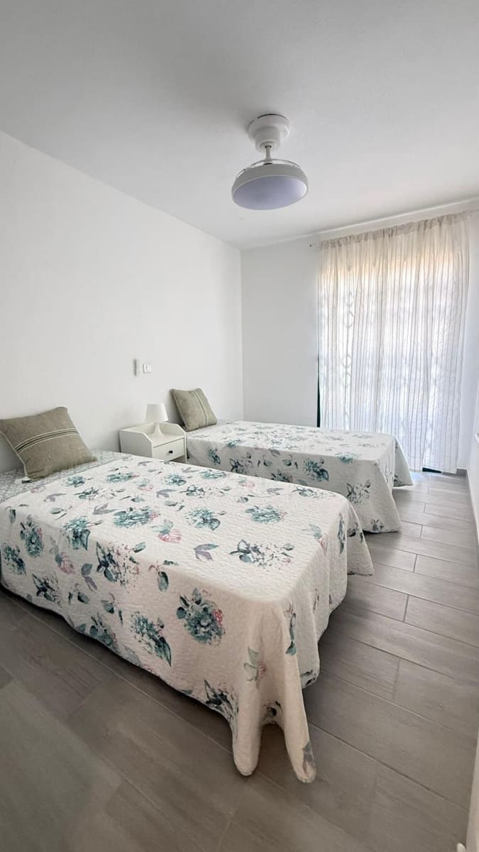 2 makuuhuone Omakotitalo vuokrattavana paikassa Playa de la Arena mukana uima-altaan 
autotalli - 1 500 € (Ref: 9518510)
