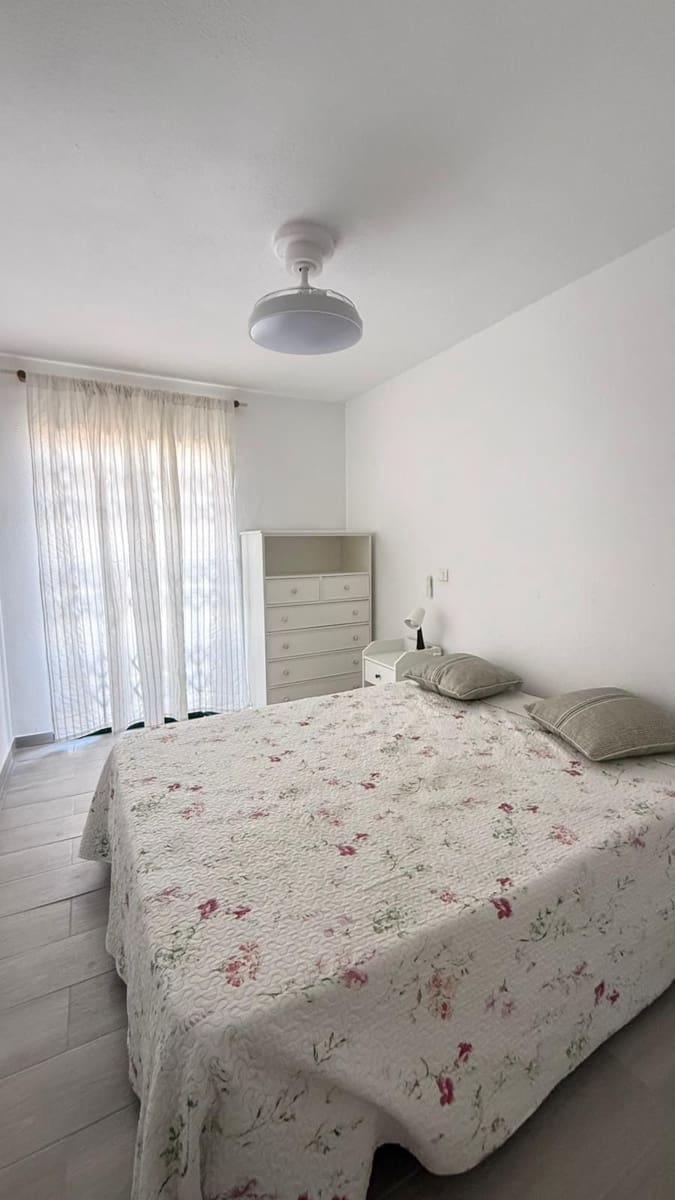 2 makuuhuone Omakotitalo vuokrattavana paikassa Playa de la Arena mukana uima-altaan 
autotalli - 1 500 € (Ref: 9518510)