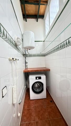 3 makuuhuone Omakotitalo vuokrattavana paikassa Playa de la Arena, Santiago del Teide mukana uima-altaan 
autotalli - 2 000 € (Ref: 9518510)