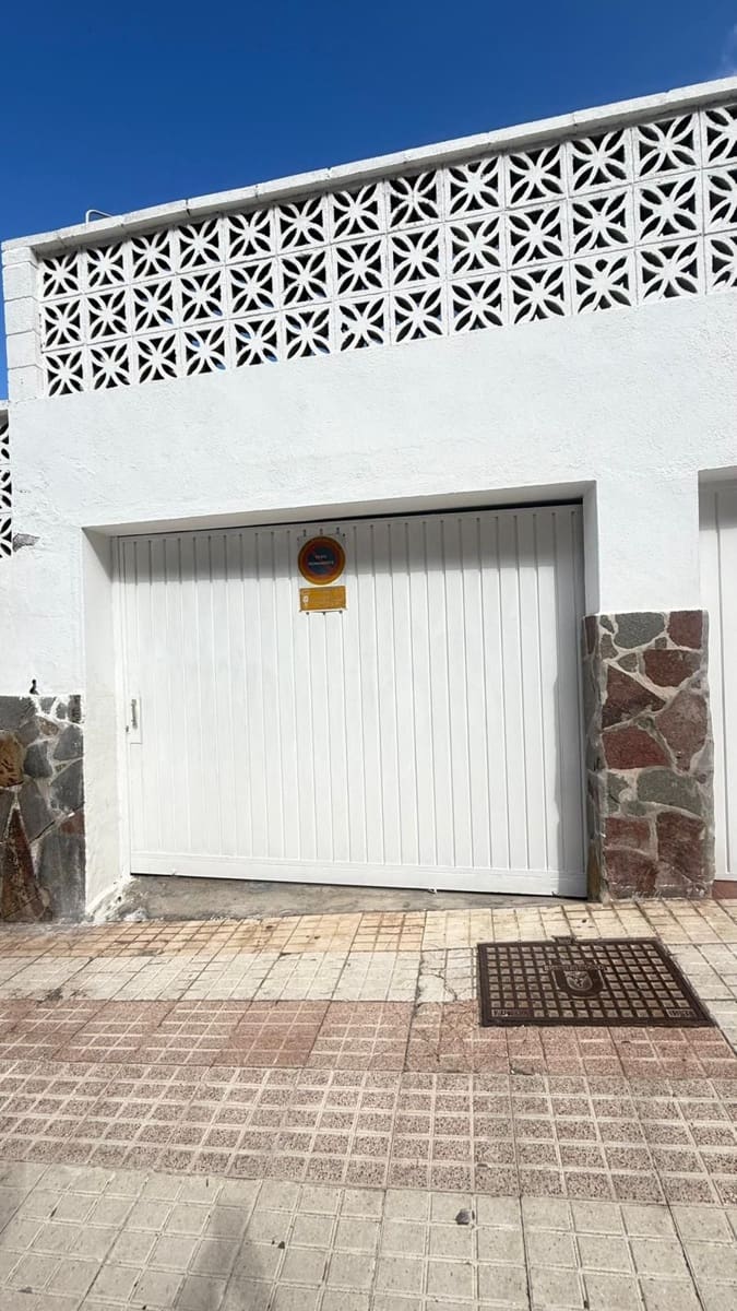 2 makuuhuone Omakotitalo vuokrattavana paikassa Playa de la Arena mukana uima-altaan 
autotalli - 1 500 € (Ref: 9518510)