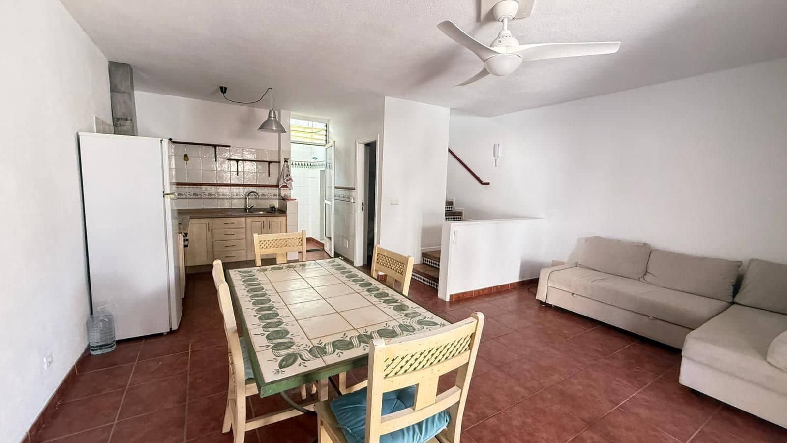 2 makuuhuone Omakotitalo vuokrattavana paikassa Playa de la Arena mukana uima-altaan 
autotalli - 1 500 € (Ref: 9518510)