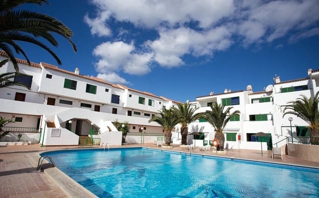 Studio te koop in Costa del Silencio, Arona met zwembad - € 220.000 (Ref: 9599254)