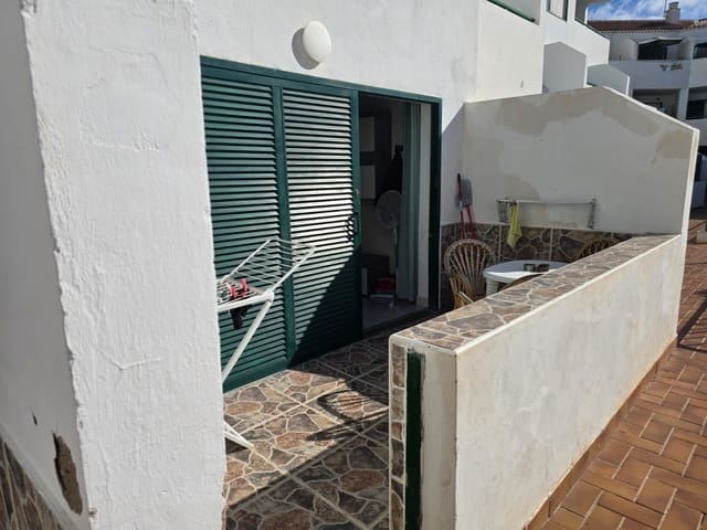 Studio te koop in Costa del Silencio, Arona met zwembad - € 220.000 (Ref: 9599254)