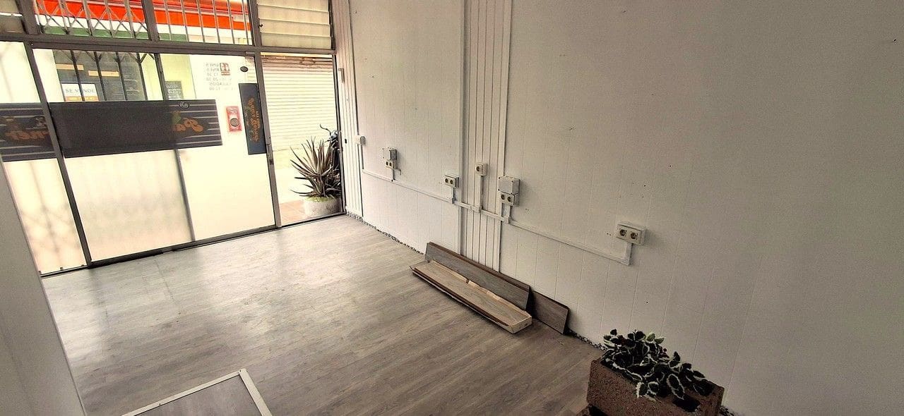 Local Commercial à louer à Costa del Silencio - 490 € (Ref: 9604630)