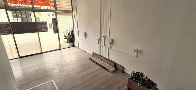 Commercieel te huur in Costa del Silencio, Arona - € 490 (Ref: 9604630)