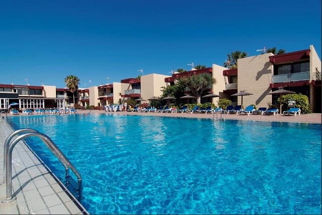 1 quarto Apartamento para venda em Costa del Silencio, Arona com piscina - 163 000 € (Ref: 9614782)