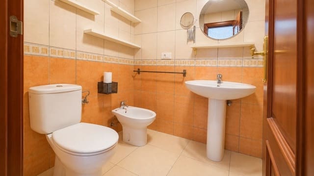 4 camera da letto Attico in vendita in Buzanada, Arona con garage - 282.000 € (Rif: 9625360)