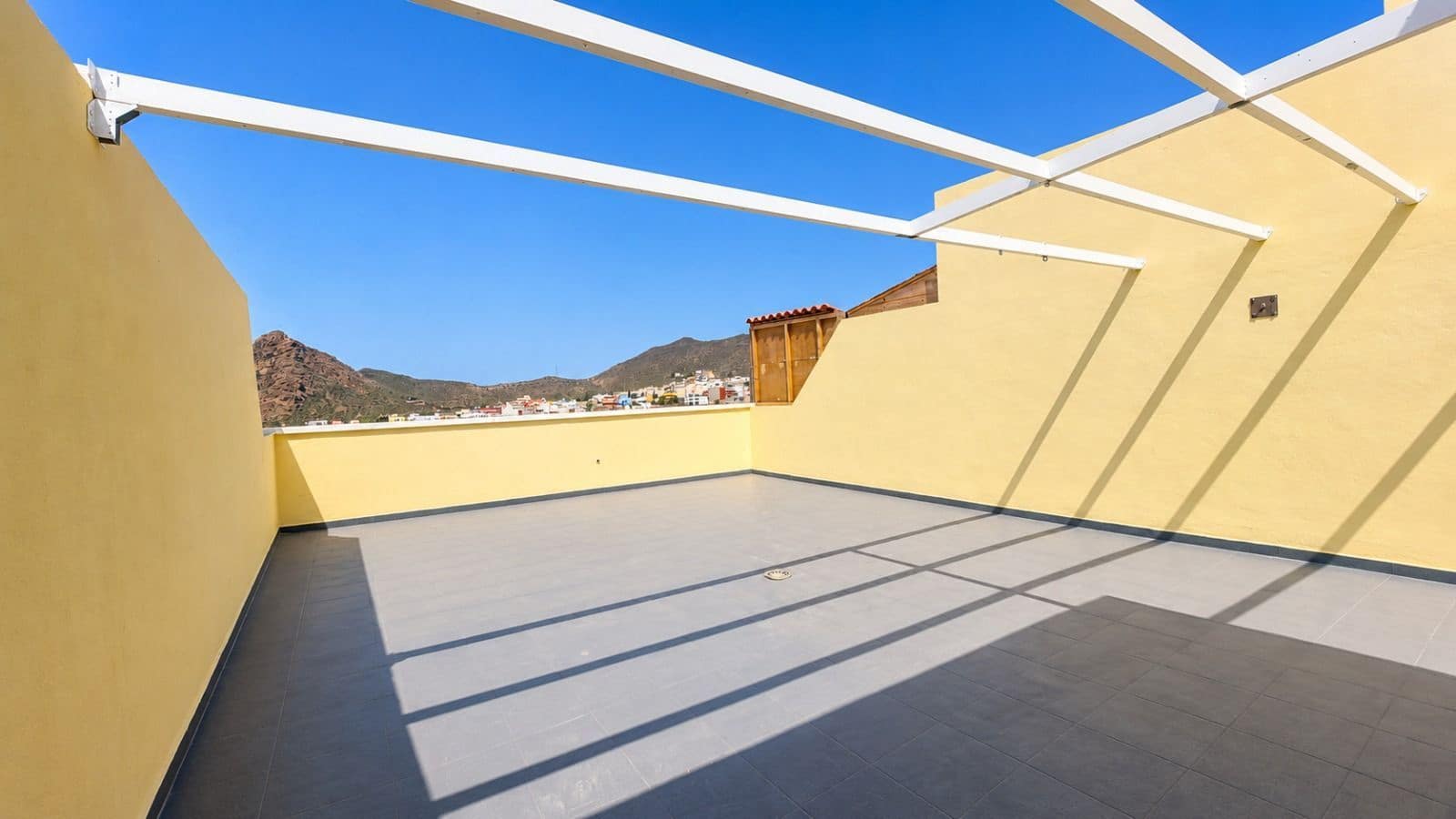 4 camera da letto Attico in vendita in Buzanada con garage - 282.000 € (Rif: 9625360)
