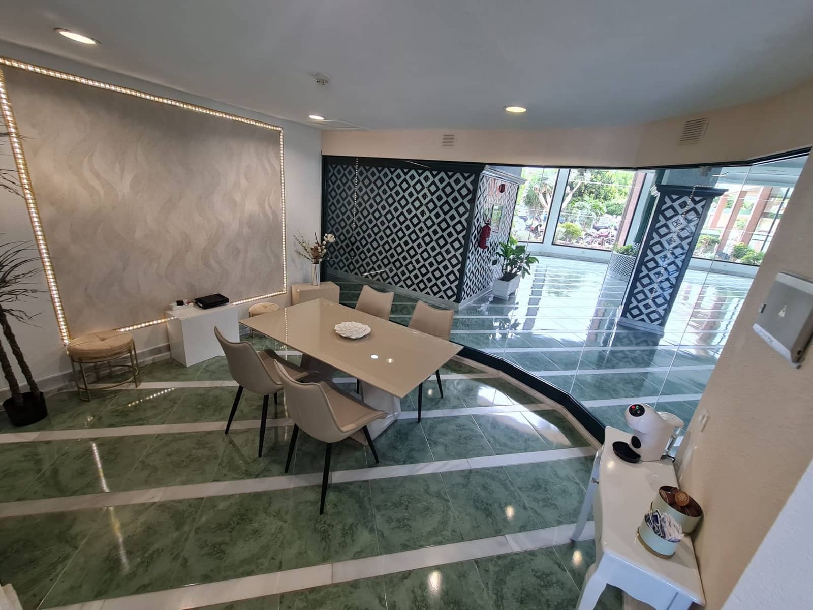 Kantoor te koop in Playa Paraiso - € 70.000 (Ref: 9625361)