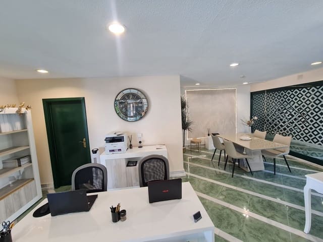 Kantoor te koop in Playa Paraiso, Adeje - € 70.000 (Ref: 9625361)