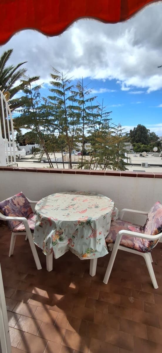 1 bedroom Apartment for sale in Costa del Silencio with pool - € 155,000 (Ref: 9665994)