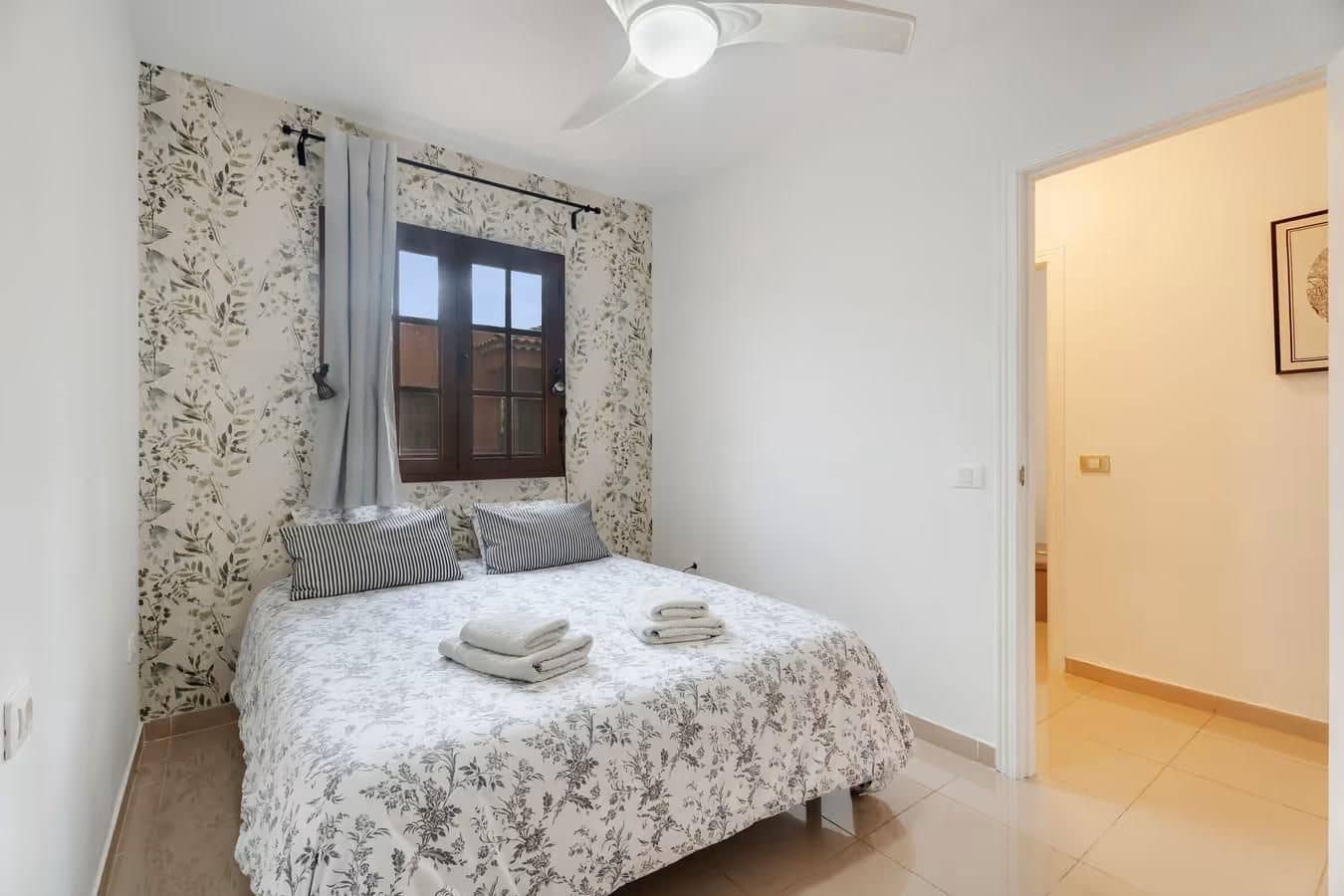 2 sypialnia Apartament na sprzedaż w Costa del Silencio z basenem garażem - 250 000 € (Ref: 9694844)