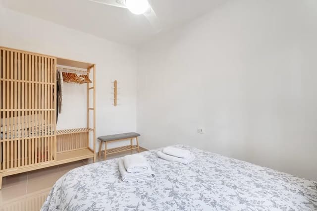 2 sypialnia Apartament na sprzedaż w Costa del Silencio, Arona z basenem garażem - 250 000 € (Ref: 9694844)