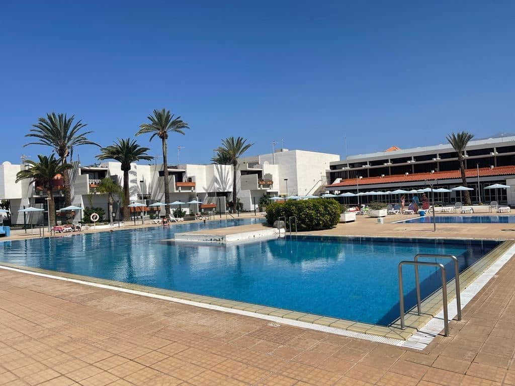 1 sypialnia Apartament na sprzedaż w Costa del Silencio z basenem - 193 000 € (Ref: 9694846)