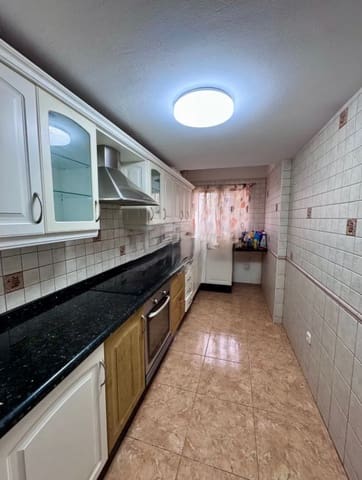 2 sypialnia Apartament na sprzedaż w Parque de la Reina, Arona z basenem garażem - 239 900 € (Ref: 9735236)