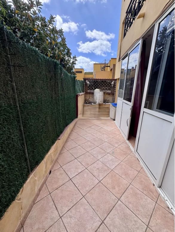 2 bedroom Apartment for sale in Parque de la Reina with pool garage - € 239,900 (Ref: 9735236)