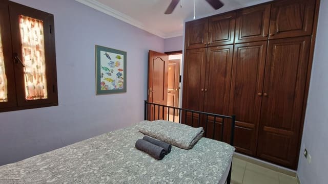 2 slaapkamer Appartement te koop in Costa del Silencio, Arona met zwembad garage - € 255.000 (Ref: 9780178)