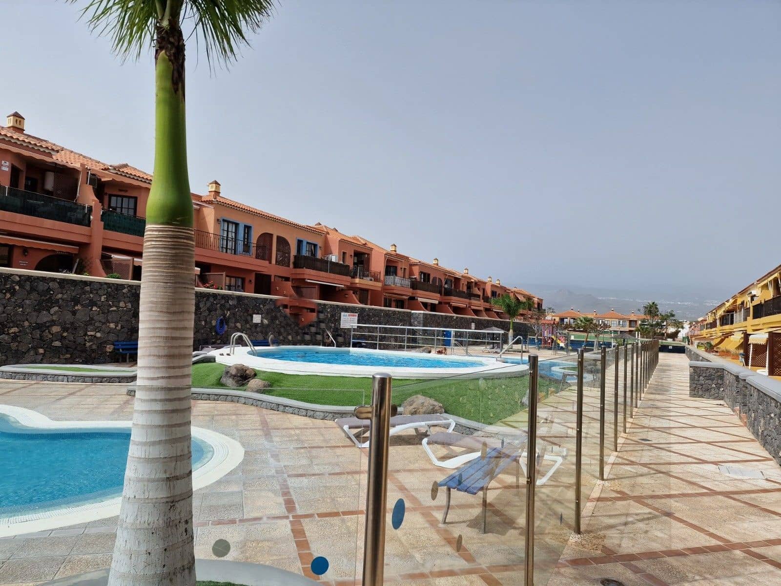 2 slaapkamer Appartement te koop in Costa del Silencio met zwembad garage - € 255.000 (Ref: 9780178)