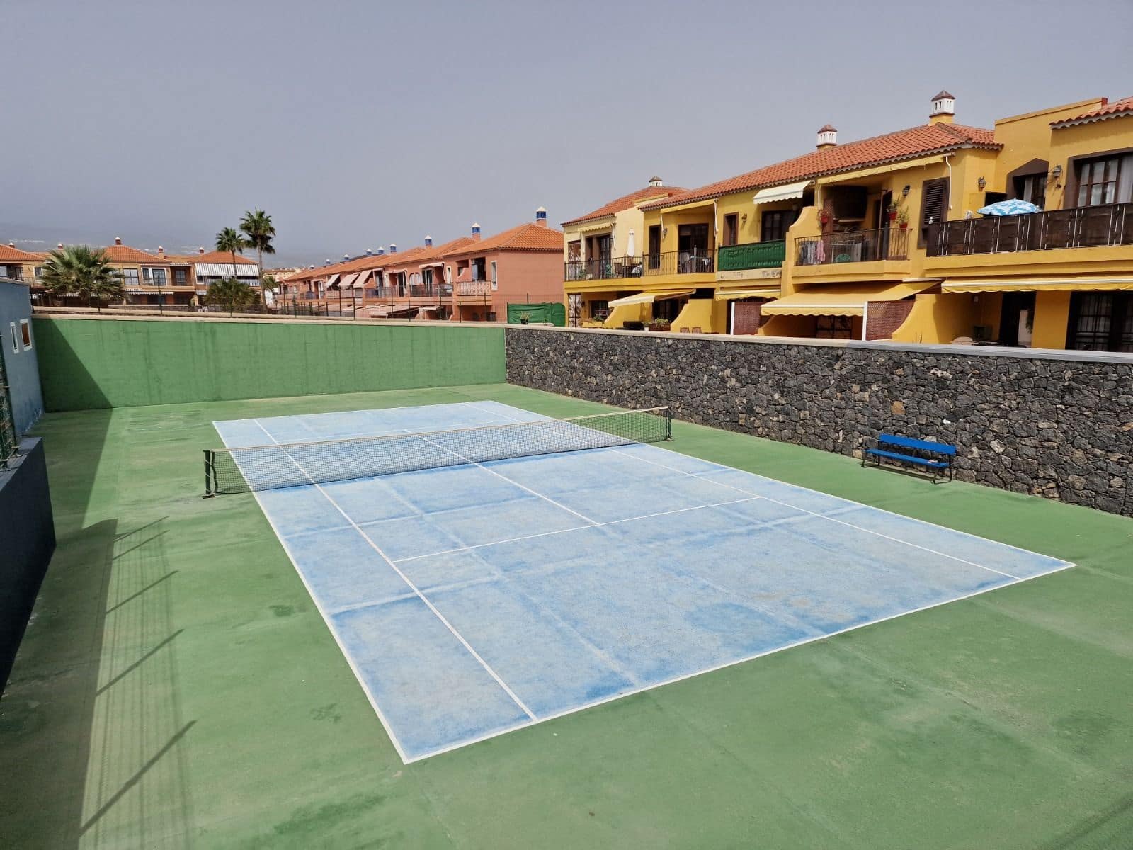 2 slaapkamer Appartement te koop in Costa del Silencio met zwembad garage - € 255.000 (Ref: 9780178)