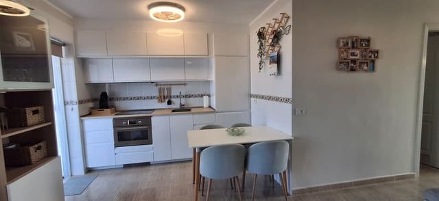 2 soverom Leilighet til salgs i Costa del Silencio, Arona med svømmebasseng - € 298 000 (Ref: 9794233)