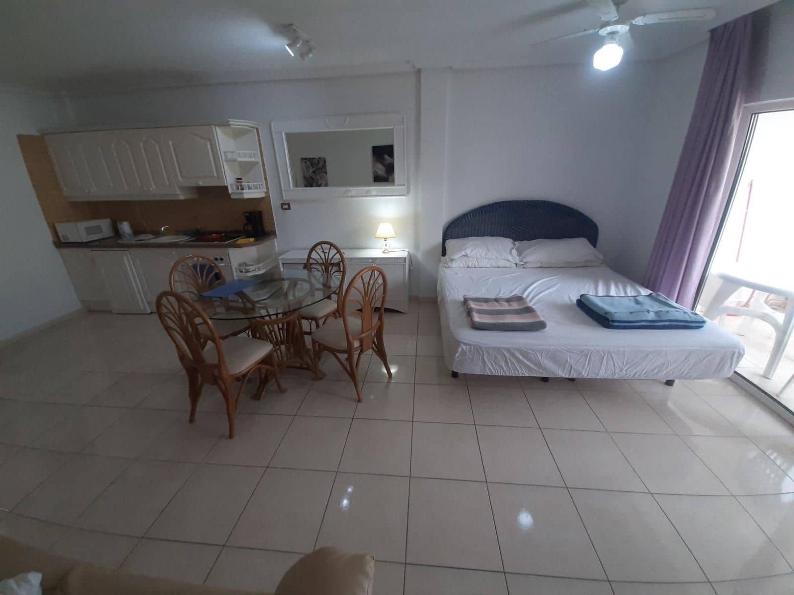 Estúdio para venda em Chayofa com piscina - 185 000 € (Ref: 9855026)