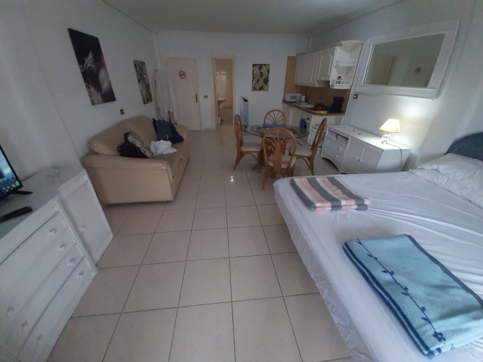 Estúdio para venda em Chayofa com piscina - 185 000 € (Ref: 9855026)