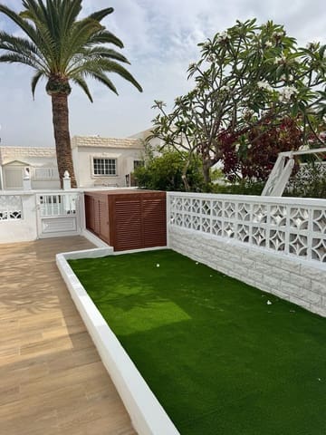 2 bedroom Bungalow for rent in Callao Salvaje, Adeje with garage - € 1,500 (Ref: 9861604)
