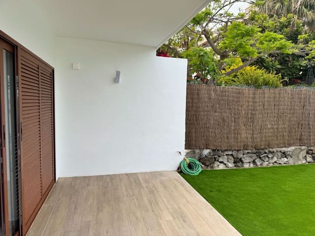 2 bedroom Bungalow for rent in Callao Salvaje, Adeje with garage - € 1,500 (Ref: 9861604)