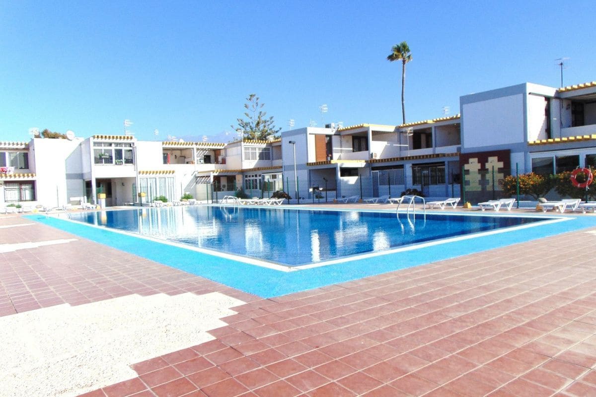 1 Zimmer Apartment zu verkaufen in Costa del Silencio mit Pool - 180.000 € (Ref: 9866642)