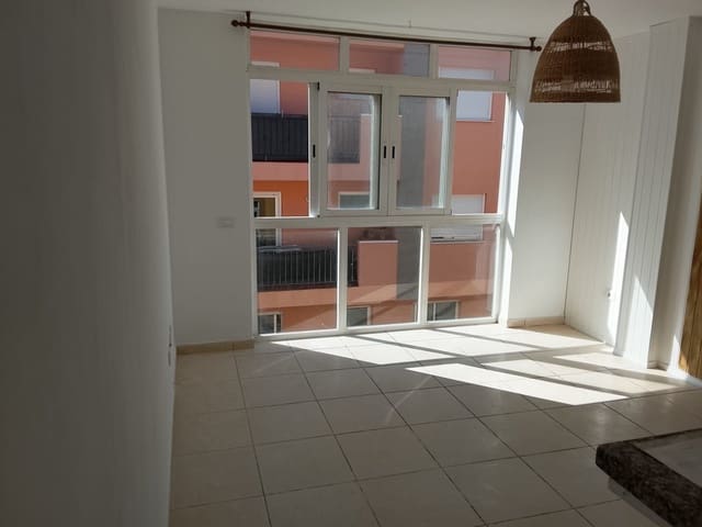 Apartamento de 3 habitaciones en San Isidro de Abona, Granadilla de Abona en venta con garaje - 199.000 € (Ref: 9868263)
