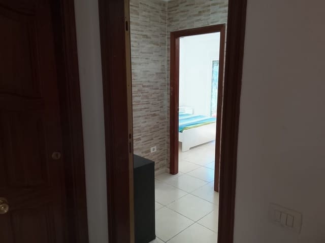 Apartamento de 3 habitaciones en San Isidro de Abona, Granadilla de Abona en venta con garaje - 199.000 € (Ref: 9868263)