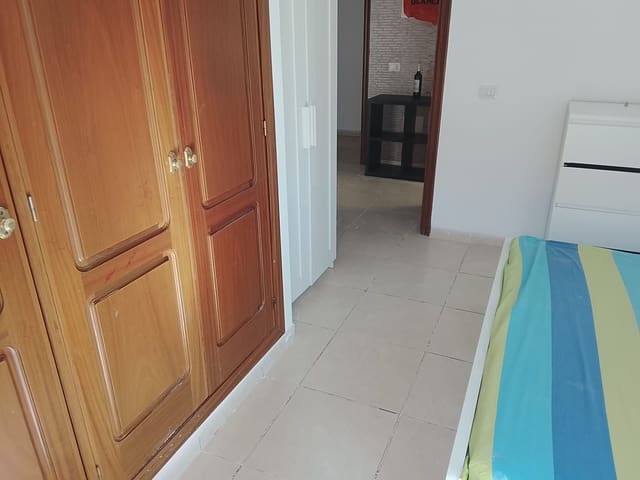 Apartamento de 3 habitaciones en San Isidro de Abona, Granadilla de Abona en venta con garaje - 199.000 € (Ref: 9868263)