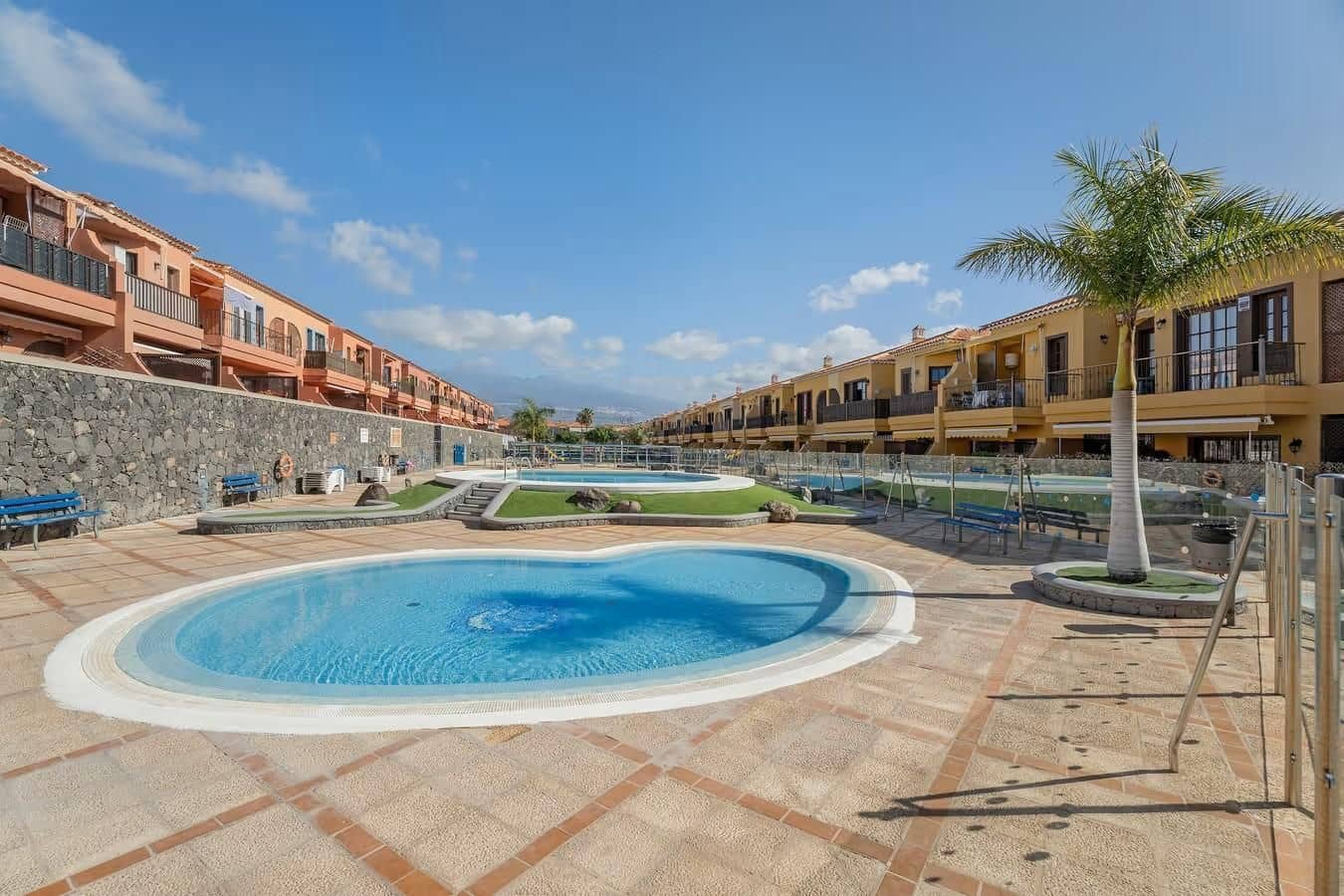 2 bedroom Apartment for rent in Costa del Silencio with pool - € 950 (Ref: 9873029)