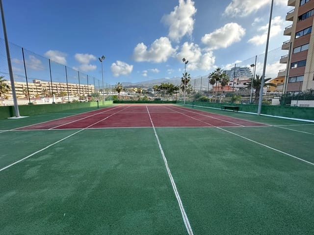 2 sovrum Takvåning till salu i Playa Paraiso, Adeje med pool - 367 000 € (Ref: 9880631)