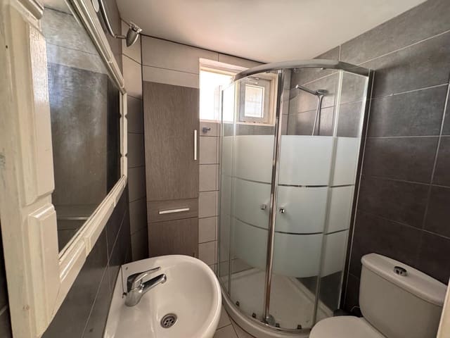 1 chambre Appartement à vendre à Costa del Silencio, Arona avec piscine - 204 000 € (Ref: 9889890)