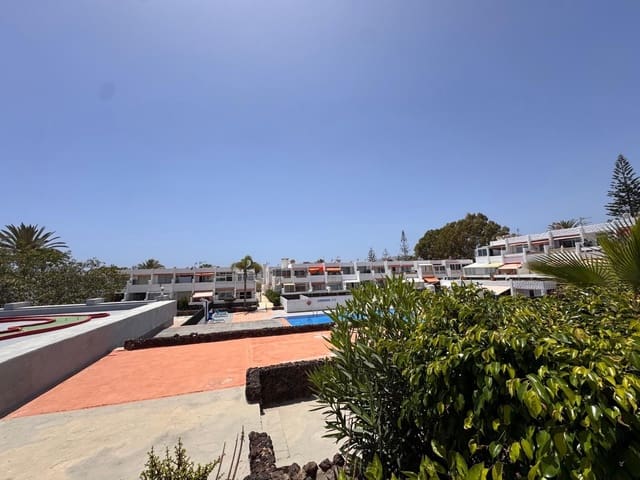 1 chambre Appartement à vendre à Costa del Silencio, Arona avec piscine - 204 000 € (Ref: 9889890)