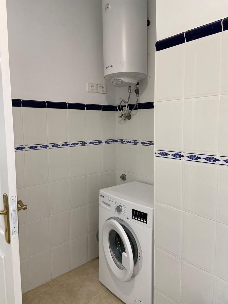 2 slaapkamer Finca/Landhuis te huur in Arona met garage - € 1.250 (Ref: 9933625)