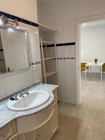 2 slaapkamer Finca/Landhuis te huur in Arona met garage - € 1.250 (Ref: 9933625)