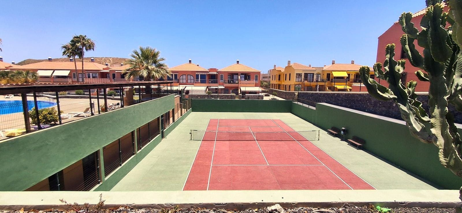2 chambre Appartement à vendre à Costa del Silencio avec piscine garage - 279 000 € (Ref: 9941777)