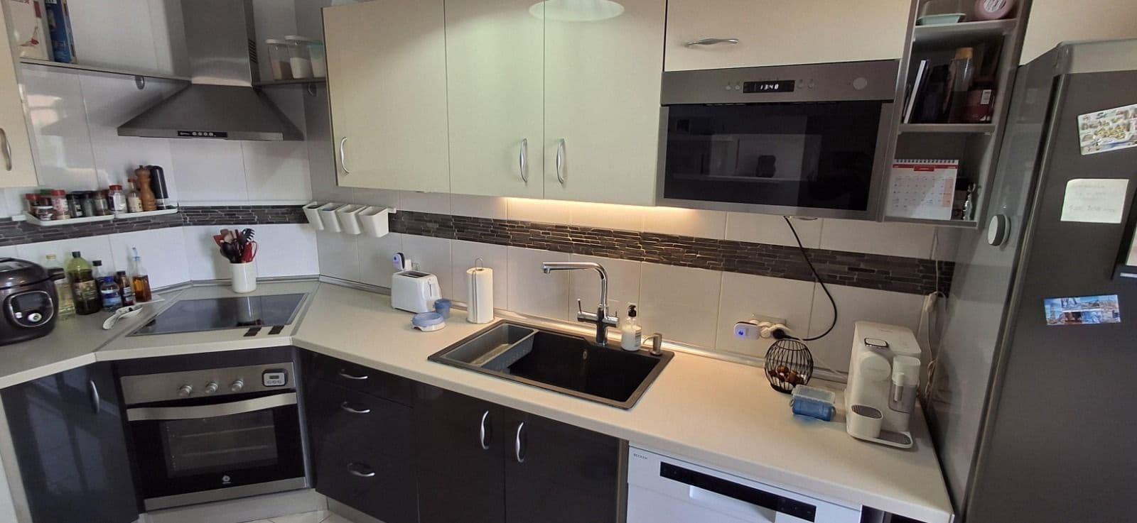 2 chambre Appartement à vendre à Costa del Silencio avec piscine garage - 279 000 € (Ref: 9941777)