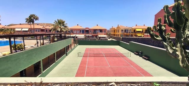 2 chambre Appartement à vendre à Costa del Silencio, Arona avec piscine garage - 279 000 € (Ref: 9941777)