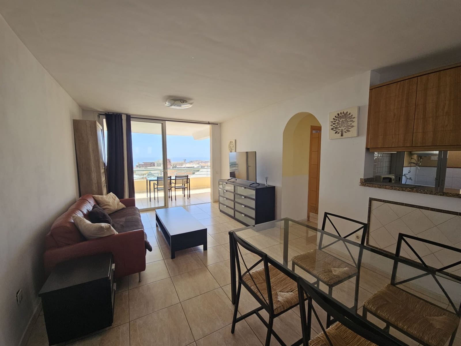 3 quarto Casa em Banda para arrendar em El Madronal com piscina - 1 800 € (Ref: 9964912)