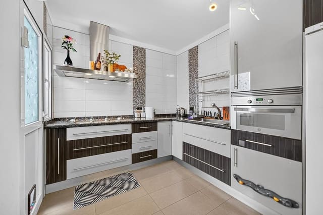 Apartamento de 2 habitaciones en Guargacho en venta - 219.900 € (Ref: 9972902)