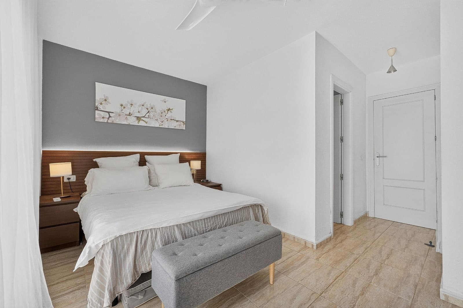 3 slaapkamer Huis te koop in El Medano met zwembad - € 420.000 (Ref: 9990265)