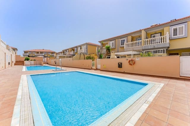 3 slaapkamer Huis te koop in El Medano, Granadilla de Abona met zwembad - € 420.000 (Ref: 9990265)